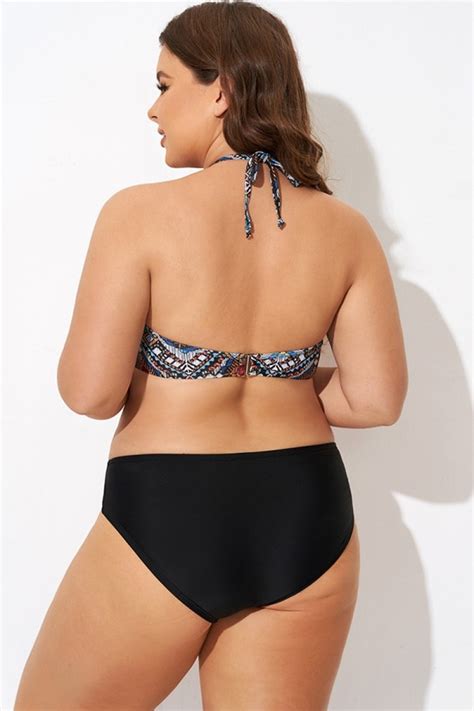 Triangle Bikini Meet Curve