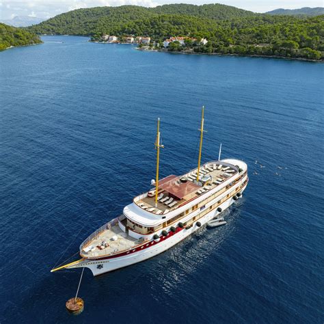 Luxury Explorer Cruise l Sail Croatia
