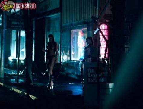 Naked Venice Grant In Resident Evil Apocalypse