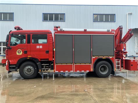 China High Definition Medium Rescue Fire Truck Water Foam Tank Fire
