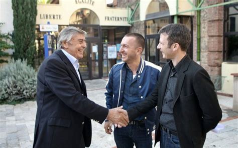 Mariage Gay Un Maire Veut Braver L Interdit Le T L Gramme