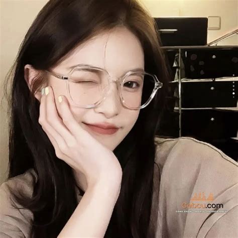 Bộ sưu tập ảnh Hot Girl đeo kính đáng yêu dễ thương nhưng cực Dâm Ce Bu Cu