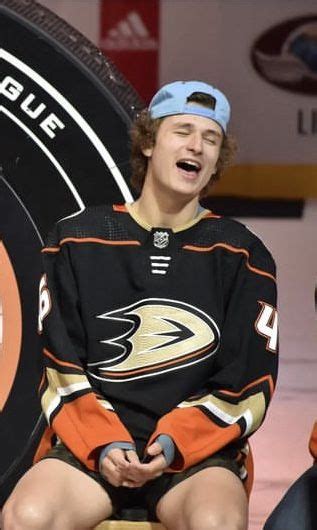 Pin By Kaylin On Hockey Bbs Hot Hockey Players Hockey Wife Hockey Players