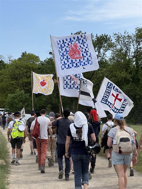 Retour sur le pélé de Chartres 2023 Chrétienté Solidarité