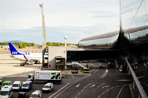 Beautiful: The World's 5 Most Architecturally Spectacular Airports