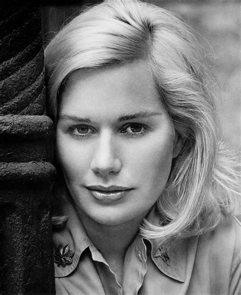 Dazzling Divas Sally Kellerman