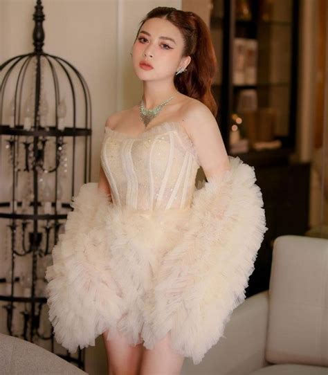 Chi M Ng Ng Nhan S C Tuy T M C A Hot Girl H Ng Y N T P Ch Doanh Nghi P Vi T Nam