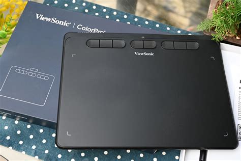 開箱。viewsonic Pf1020 Colorpro 10 吋繪圖板｜8192 階感壓等級、380克輕量機身、方便好攜帶！2023手寫板、繪圖板推薦！ 快樂的過每一天