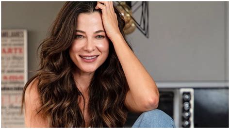 Estefanía Borge posó con sexy bikini y le pidieron que no humille con ese cuerpazo