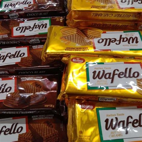 Jual Roma Wafello Butter Wafer Choco Blast Caramel Gr Di Seller