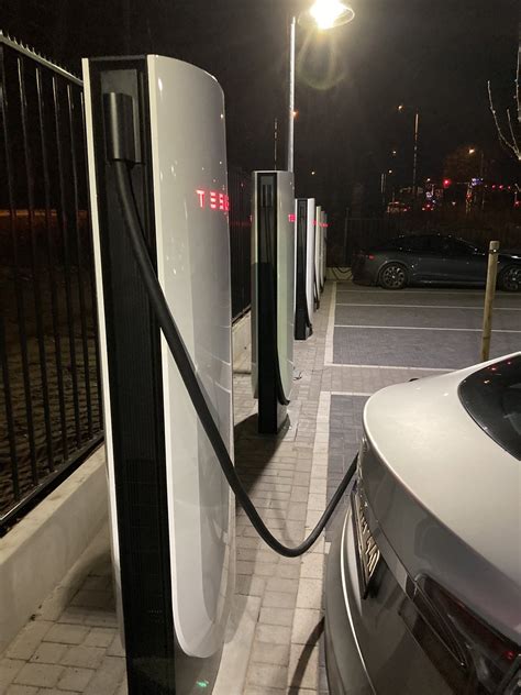 Esther Kokkelmans On Twitter The Charging Cable Of The First Tesla