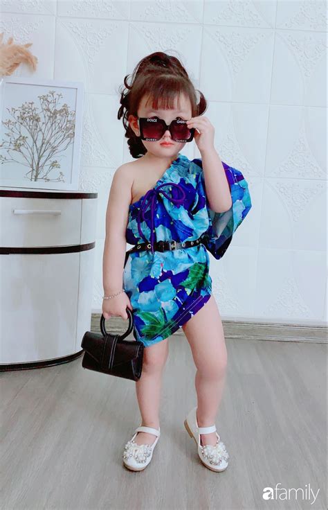 Ở nhà quá chán hot mom Hà Nội nảy ra ý định lấy quần đùi của chồng cosplay cho con gái 2 tuổi