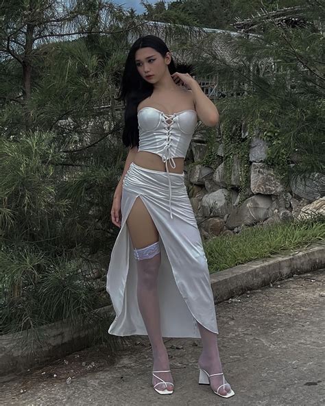 Ảnh tiktoker Thảo Linh bikini gợi cảm khoe body siêu hot