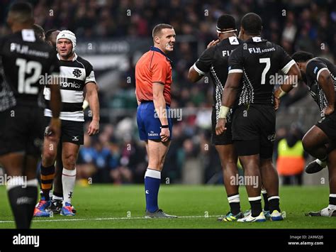 Referee tom foley hi-res stock photography and images - Alamy