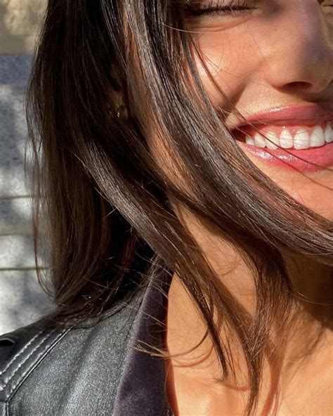 Fia On Twitter Brunette Brunette Girl Hair