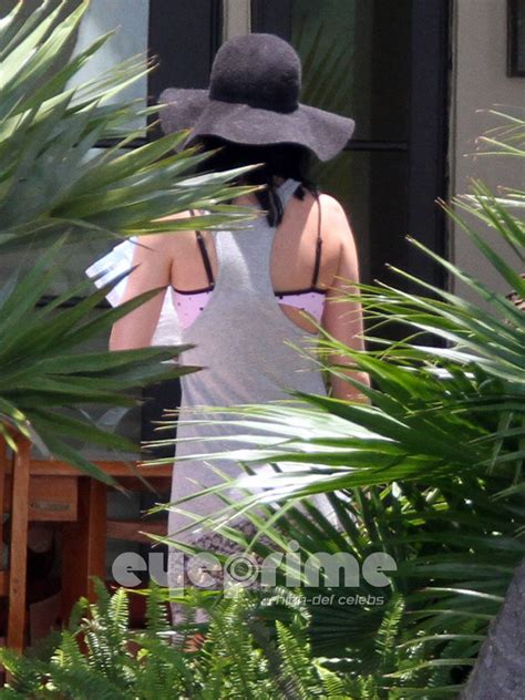 Katy Perry In A Bikini At Her Hotel In Miami June Nd Katy Perry Photo Fanpop