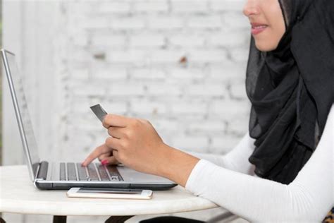 Reserva | Spanish to English Translation - SpanishDictionary.com