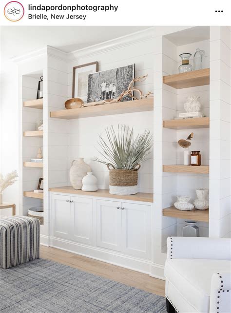 Dreamy Living Room Shelves Tricks In All Season You Will Love