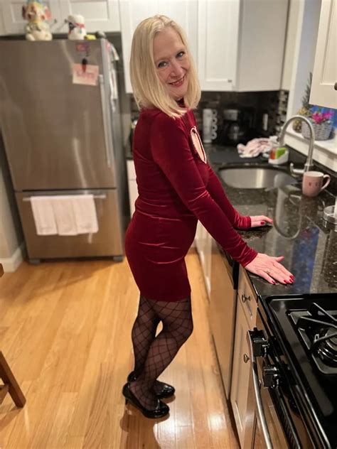 65 YEAR OLD STEPMOM 8 Nude Pics XHamster