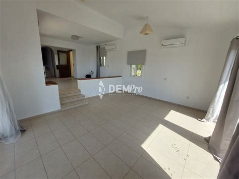 Villa For Sale In Chloraka Paphos Dp3994