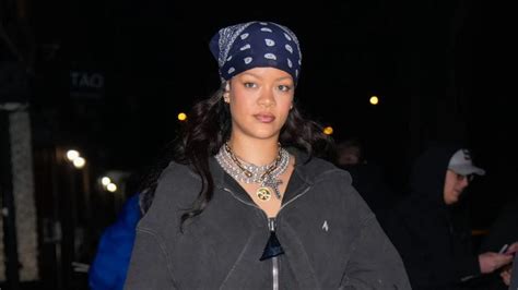 5 Reasons Behind Rihanna's 2025 Billionaire Status