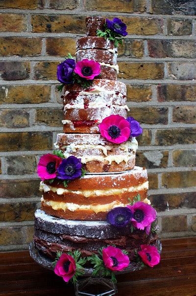 CHIC POR MENOS Naked Cakes nova tendência para bolos de