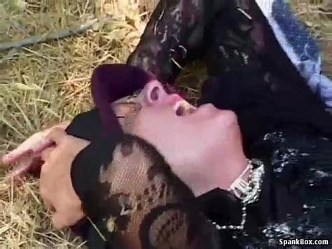 La Abuela Folla Al Aire Libre XVIDEOS