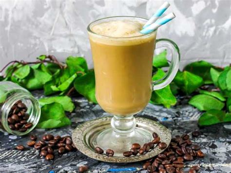 Протеиновый коктейль с черникой и творогом — рецепт с фото пошагово