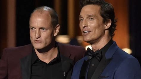 Matthew Mcconaughey Oyuncu Arkada Woody Harrelson Ile Ger Ek Hayatta