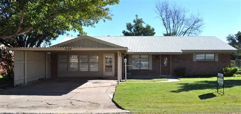 1420 Bandera Dr Roscoe Tx 79545 ®