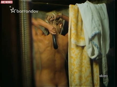 Naked Miluse Splechtova In Bride To Kiss