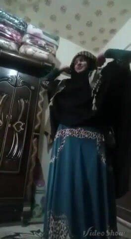 Hijabi Girl Strips Completely Naked Thisvid