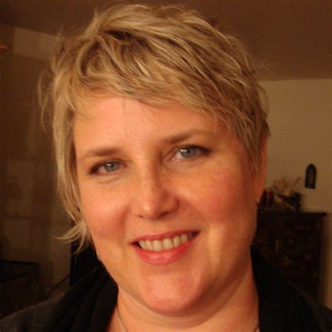 Bettina Hughes Fora Travel