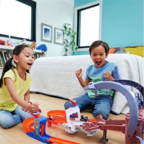 Circuit Racerverse Spider Man Hot Wheels Hpl V Hicules Hot Wheels Cdiscount Jeux Jouets