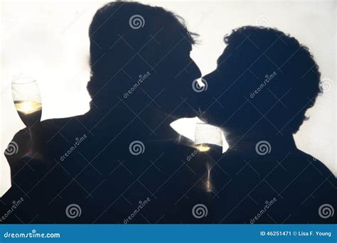 Silueta Masculina Gay Del Beso Imagen De Archivo Imagen De Silueta Feliz