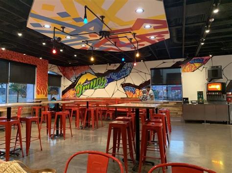 DAVES HOT CHICKEN Photos Reviews Market Place Blvd Bryson Irving Texas