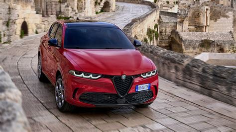 2025 Alfa Romeo Tonale Review: Expert Insights, Pricing, and Trims