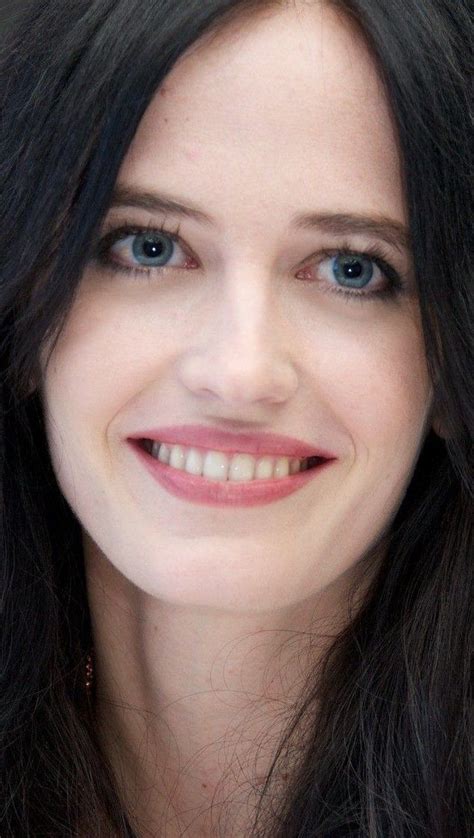 Pin By Michael Chung On Eva Green Eva Green Beautiful Blonde Girl James Bond Style