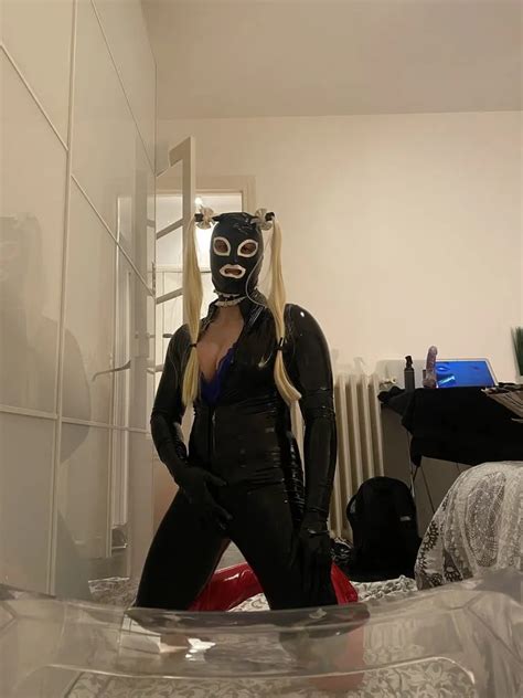 Black Catsuit Nude Pics Xhamster