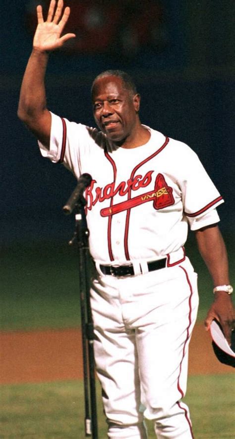 Baseball Legend Hank Aaron Dead at 86