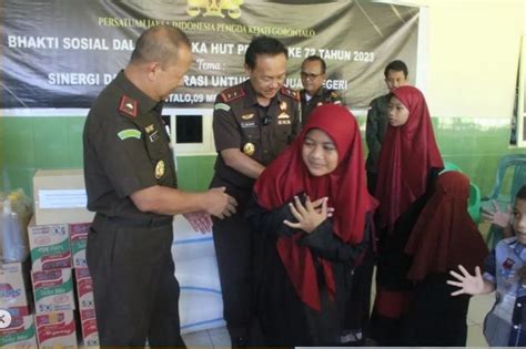 Kejati Gorontalo Melaksanakan Bakti Sosial Dalam Rangka Hut Persaja Ke