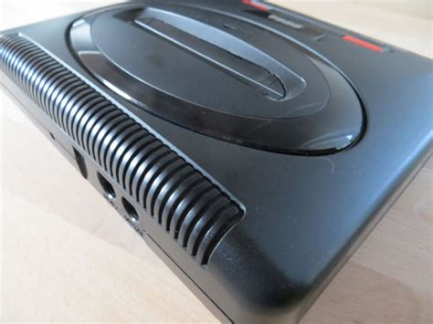 Sega Mega Drive 2 – Cartridge Slot – Jungsis Corner