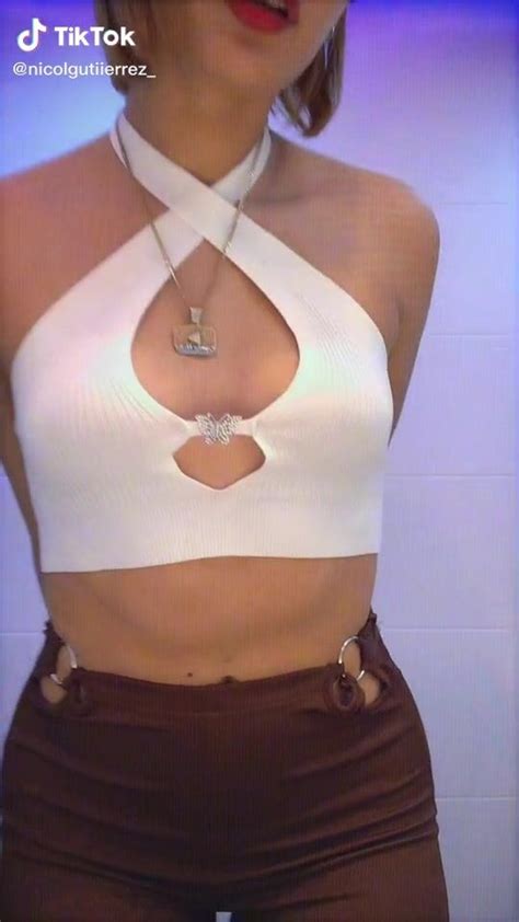 Hot Nicol Gutiierrez Shows Cleavage In White Crop Top Sexyfilter