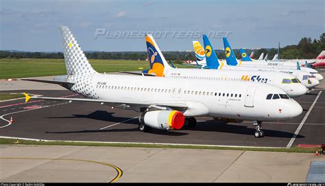 EC LRE Vueling Airbus A320 232 Photo by Radim Koblížka ID 1113307