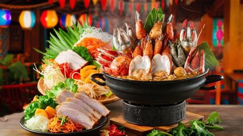 Premium Photo Thai Food Noodles Spicy Boil With Seafood And Pork In Hot Pot