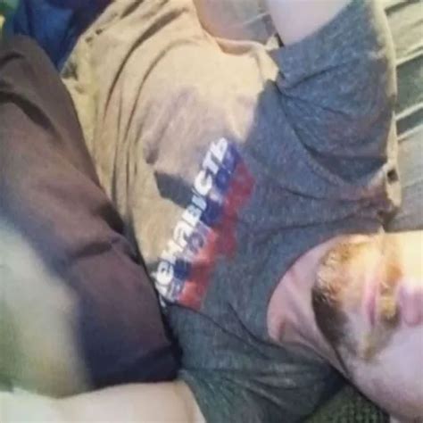 Flexing In A Kilt Part American Gay Striptease Amateur Porn Xhamster