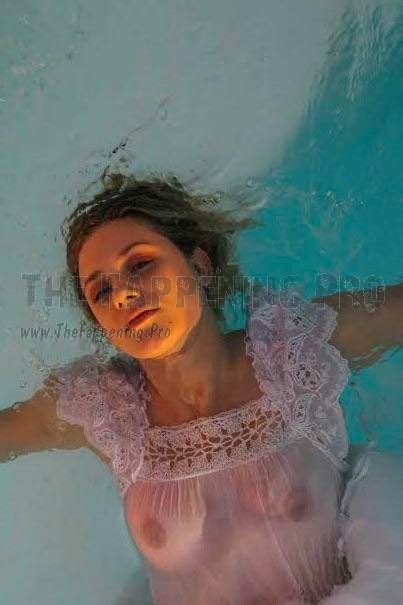 Lili Reinhart Expsoed Her Topless Tits In Wet See Through Nightgown Photos The Fappening