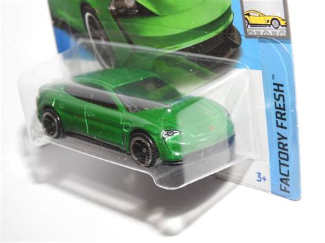 HOT WHEELS NEW 2023 PORSCHE TAYCAN TURBO S FACTORY FRESH Kaufen Auf Ricardo