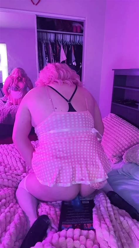 Rosa Sissy Zimmerm Dchen Reitet Ihren Dildo Xhamster