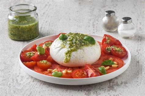 Ensalada De Burrata Con Tomate Y Pesto Receta Italiana F Cil Y Ligera